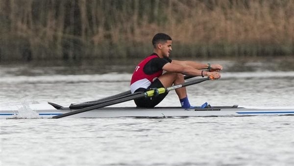 عمر حسام يتأهل لنصف نهائي بطولة العالم للتجديف بألمانيا