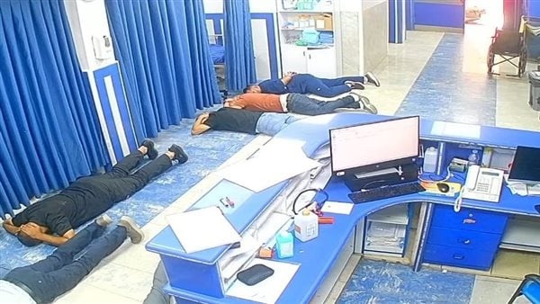 الاحتلال الإسرائيلي يقتحم مستشفى نابلس التخصصي ومحافظ المدينة يوضح التفاصيل الاحتلال الإسرائيلي يقتحم مستشفى نابلس التخصصي ومحافظ المدينة يوضح التفاصيل