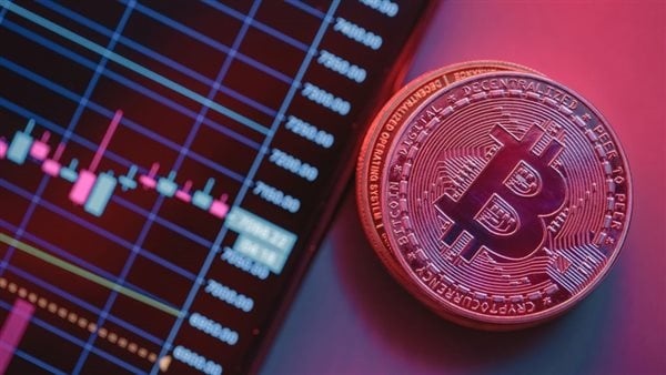 تداولات البيتكوين تشعل السوق مؤشرات العملات الرقمية اليوم