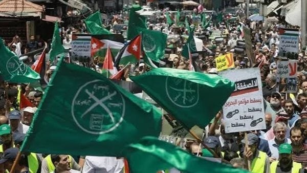قيادي منشق يكشف أساليب الإخوان في توظيف العمل الخيري والإعلام لخدمة أهداف تنظيمية قيادي منشق يكشف أساليب الإخوان في توظيف العمل الخيري والإعلام لخدمة أهداف تنظيمية