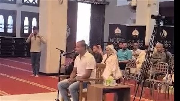 فكرتنا بالشيخ عبد الباسط متسابق يبهر لجنة دولة التلاوة 2 بأسيوط فيديو