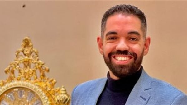 محمد زكى جائزة الدولة تتويج لسنوات من العمل والجمهور هو الحكم الحقيقى محمد زكى جائزة الدولة تتويج لسنوات من العمل والجمهور هو الحكم الحقيقى