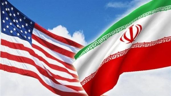 أستاذ علوم سياسية عدم حسم واشنطن للمواجهة مع إيران يهدد بتحولها إلى حرب استنزاف أستاذ علوم سياسية عدم حسم واشنطن للمواجهة مع إيران يهدد بتحولها إلى حرب استنزاف