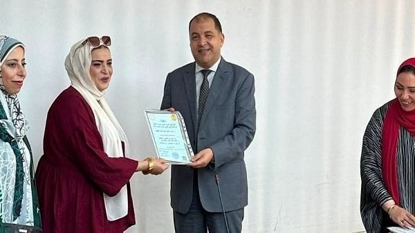 رئيس مصلحة الكفاية الإنتاجية يكرم خريجي برنامج الحزمة المتكاملة للمراجع الخارجي صور
