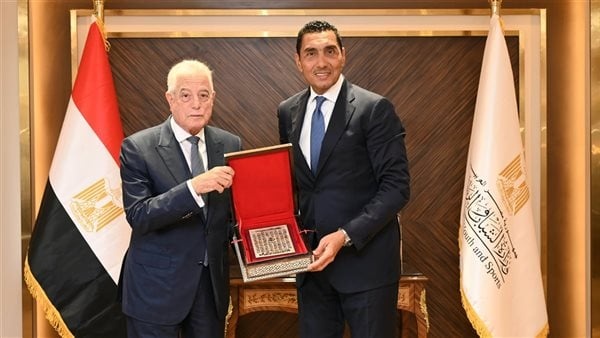 جوهر نبيل يستقبل مستشار رئيس الجمهورية للتنمية المحلية لبحث تعزيز السياحة الرياضية جوهر نبيل يستقبل مستشار رئيس الجمهورية للتنمية المحلية لبحث تعزيز السياحة الرياضية
