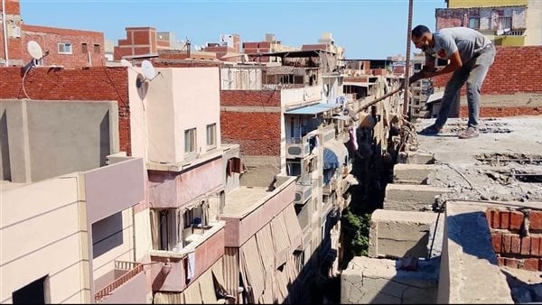 محافظ الدقهلية يوجه بحسم مخالفات البناء بالمنصورة وإزالة جزئية لدور مخالف بشارع أمين السمنودي محافظ الدقهلية يوجه بحسم مخالفات البناء بالمنصورة وإزالة جزئية لدور مخالف بشارع أمين السمنودي