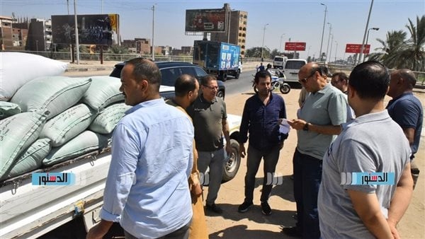 محافظ أسيوط يفاجئ المخابز البلدية بنزلة عبداللاه بحي شرق لمتابعة جودة الخبز محافظ أسيوط يفاجئ المخابز البلدية بنزلة عبداللاه بحي شرق لمتابعة جودة الخبز