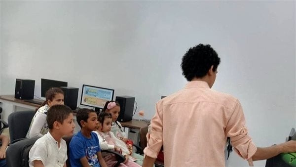 صناع الحياة تنفذ تدريب ا للأطفال في البرمجة والذكاء الاصطناعي والأردوينو بمركز تنمية الأسرة والطفل بسوهاج صناع الحياة تنفذ تدريب ا للأطفال في البرمجة والذكاء الاصطناعي والأردوينو بمركز تنمية الأسرة والطفل بسوهاج
