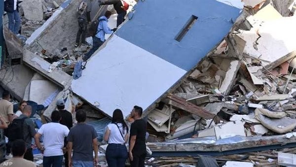 بعد زلزال بقوة 7 7 درجة السلطات الإندونيسية تدعو لإخلاء المناطق الساحلية بعد زلزال بقوة 7 7 درجة السلطات الإندونيسية تدعو لإخلاء المناطق الساحلية