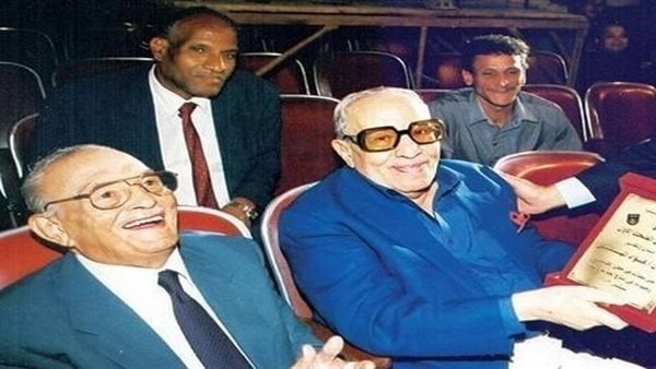 الفيلم الوثائقي فؤاد المهندس وعبدالمنعم مدبولي كيف شكل تلميذ وأستاذ ثنائيا مختلفا الفيلم الوثائقي فؤاد المهندس وعبدالمنعم مدبولي كيف شكل تلميذ وأستاذ ثنائيا مختلفا