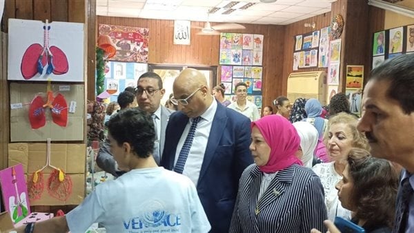 وكيل تعليم سوهاج يفتتح معرض ختام الأنشطة بالمركز الاستكشافي للعلوم