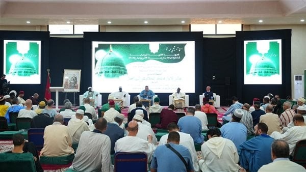 من محبة النبي إلى الأمن الروحي علماء إفريقيا يكشفون قوة الامتداد الصوفي المغربي من محبة النبي إلى الأمن الروحي علماء إفريقيا يكشفون قوة الامتداد الصوفي المغربي