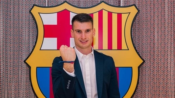 برشلونة يعلن التعاقد مع الحارس دومينيك ليفاكوفيتش حتى 2030 برشلونة يعلن التعاقد مع الحارس دومينيك ليفاكوفيتش حتى 2030