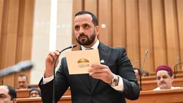سؤال برلماني بشأن الآثار الاقتصادية للتطبيق الخاطئ لقرار وزارة البيئة حول الأغذية المستوردة سؤال برلماني بشأن الآثار الاقتصادية للتطبيق الخاطئ لقرار وزارة البيئة حول الأغذية المستوردة