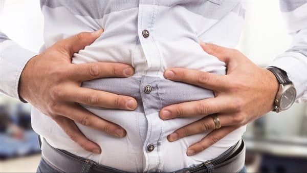 لا تتجاهل انتفاخ البطن علامات تكشف السبب ونصائح للتخفيف منه سريع ا