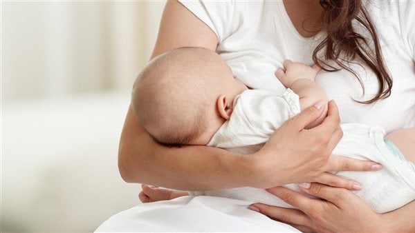 الصحة تحذر من معلومات خاطئة عن الرضاعة الطبيعية وعلاج الصفراء