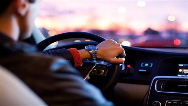 بعد حادث فتاة حدائق الأهرام ما هو السن القانوني لاستخراج رخصة قيادة وشروطها