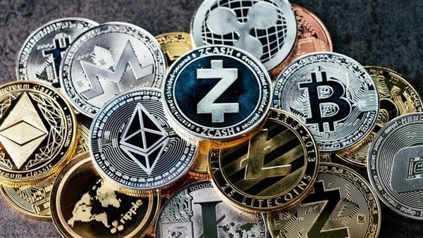 احتيال إريك ترامب يحسم الجدل بشأن عملة مشفرة جديدة للعائلة