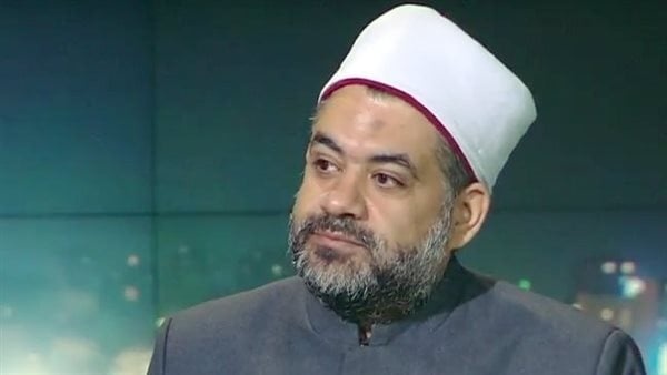 عاجل أمين الفتوى يحسم الجدل كان يجب على سيدة المول الصلاة في المصلى وليس داخل المطعم عاجل أمين الفتوى يحسم الجدل كان يجب على سيدة المول الصلاة في المصلى وليس داخل المطعم