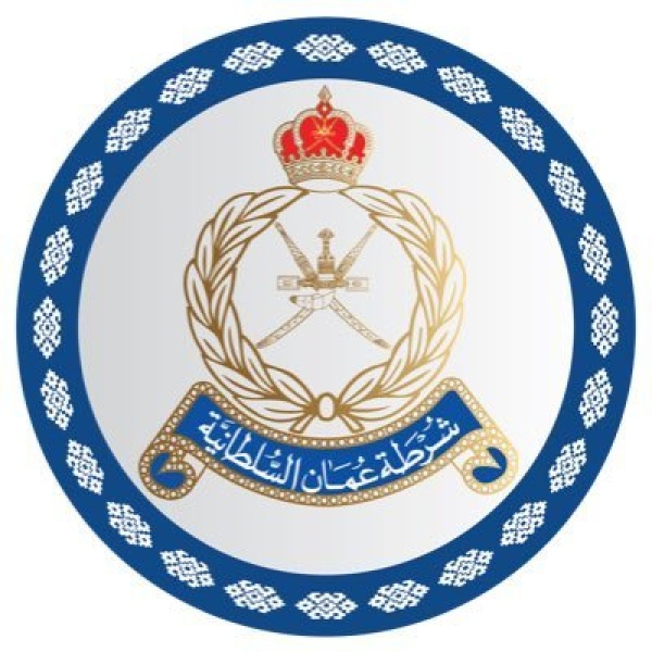 الشرطة تستوقف مجموعة نساء لمخالفتهن الآداب العامة وقانوني العمل والإقامة الشرطة تستوقف مجموعة نساء لمخالفتهن الآداب العامة وقانوني العمل والإقامة