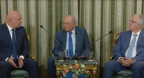 الشعب اللبناني تعب من الحروب الرئيس عون من أثينا الدبلوماسية هي الطريق لإنهاء النزاع مع إسرائيل