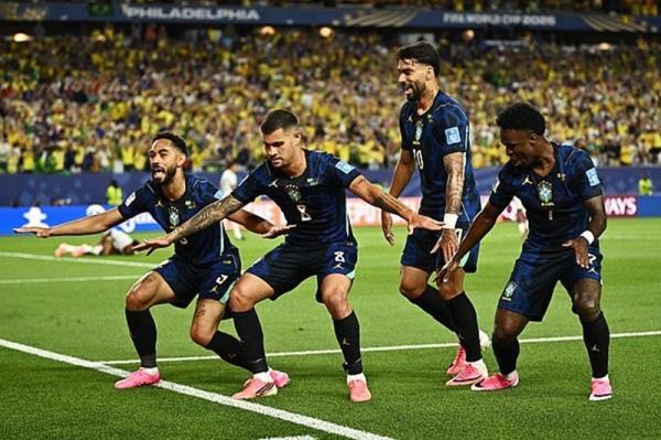 البرازيل تهزم هايتي وتتاهل إلى الدور التالي من كأس العالم البرازيل تهزم هايتي وتتاهل إلى الدور التالي من كأس العالم