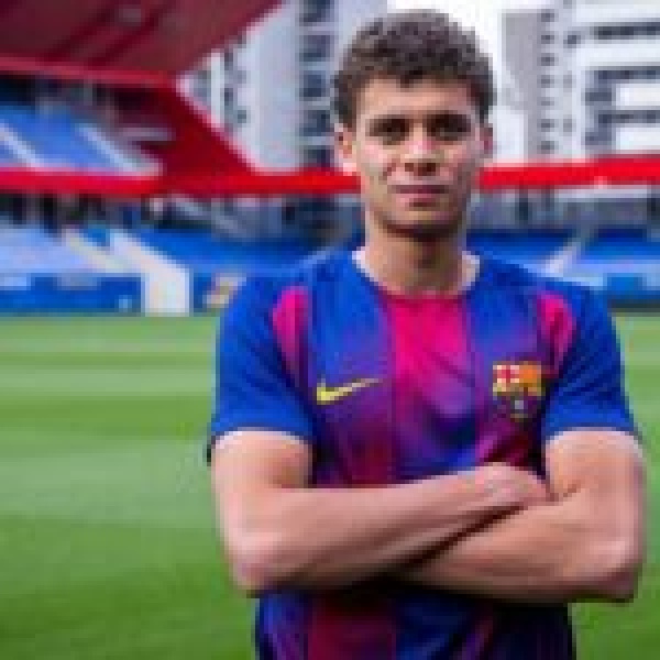 برشلونة تفع ل بند شراء لاعب الأهلي حمزة عبد الكريم