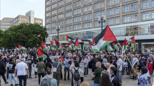 nineteen cities around the world are demonstrating to demand an end to the gaza blockade nineteen cities around the world are demonstrating to demand an end to the gaza blockade
