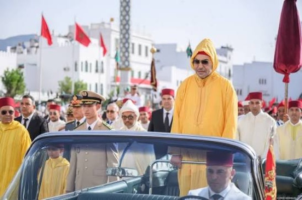 عيد العرش أمير المؤمنين جلالة الملك يترأس حفل الولاء بالقصر الملكي بتطوان عيد العرش أمير المؤمنين جلالة الملك يترأس حفل الولاء بالقصر الملكي بتطوان