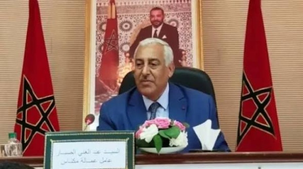 عشية انطلاق الحملة الانتخابية عامل مكناس يذك ر وكلاء اللوائح بقواعد التنافس