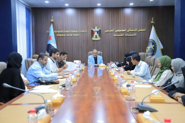 الهيئة السياسية تناقش التصعيد في باب المندب وتؤكد أهمية الدور الجنوبي في حماية الملاحة الدولية الهيئة السياسية تناقش التصعيد في باب المندب وتؤكد أهمية الدور الجنوبي في حماية الملاحة الدولية