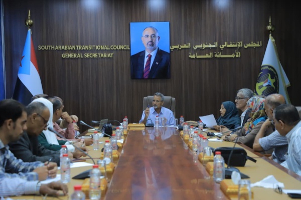 الهيئة الاقتصادية والخدمية تناقش الأزمات المعيشية والأمن الغذائي