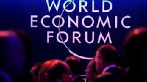 بعد غياب عامين انطلاق المنتدى الاقتصادي العالمي في دافوس فيديو