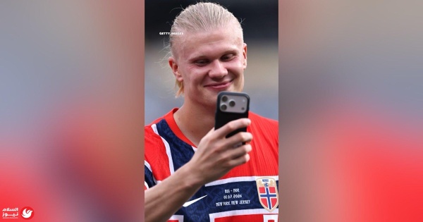 خارج ملاعب كرة القدم هوس الشبه بنجم النرويج إيرلينغ هالاند يجتاح منصات التواصل خارج ملاعب كرة القدم هوس الشبه بنجم النرويج إيرلينغ هالاند يجتاح منصات التواصل