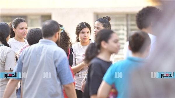 مع انطلاق الامتحانات شاومينج يحرض طلاب الثانوية العامة على تصوير أسئلة التربية الدينية