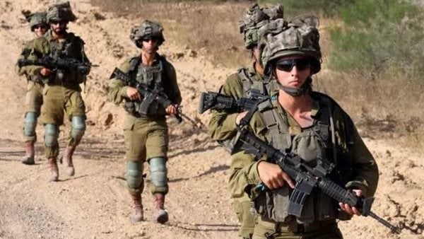 قناة 12 الجيش الإسرائيلي يبحث تنفيذ انسحابات من مناطق بغزة ونشر جنود ضمن قوات الاستقرار