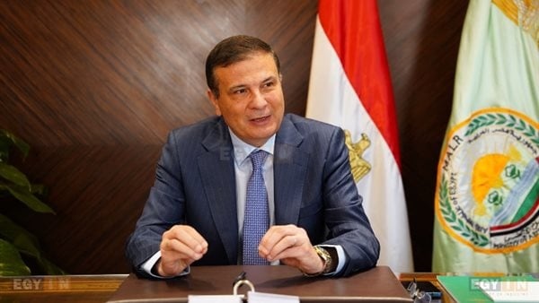 وزير الزراعة يوجه بدعم مزارعي الإسماعيلية و20 حقل ا إرشادي ا لمحاصيل المانجو