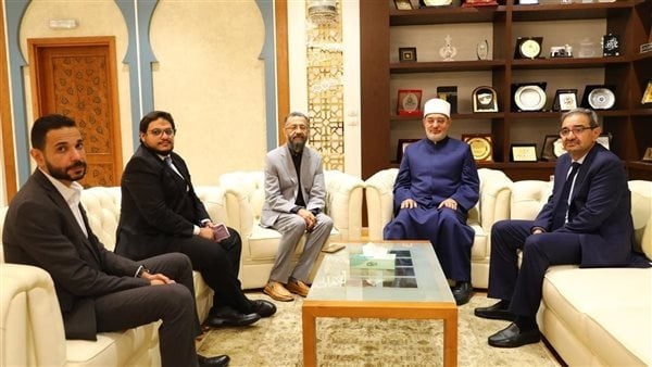 المفتي يؤكد أهمية التكامل بين المؤسسات الدينية في ترسيخ الوعي بقضايا الاقتصاد الإسلامي