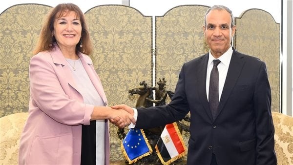 وزير الخارجية يطلع المفوضة الأوروبية للمتوسط على رؤية مصر لتسوية النزاعات بالمنطقة وزير الخارجية يطلع المفوضة الأوروبية للمتوسط على رؤية مصر لتسوية النزاعات بالمنطقة
