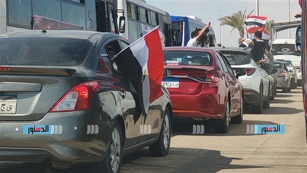 استقبال حاشد لمنتخب مصر في العلمين بعد المشاركة التاريخية بالمونديال بث مباشر استقبال حاشد لمنتخب مصر في العلمين بعد المشاركة التاريخية بالمونديال بث مباشر