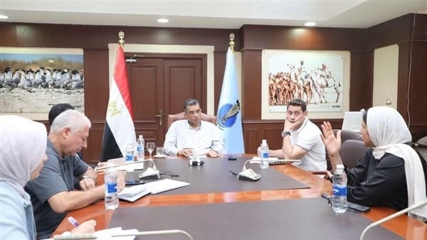 محافظ البحر الأحمر يترأس الاجتماع التأسيسي للجنة العليا للاستثمار لدعم المشروعات التنموية