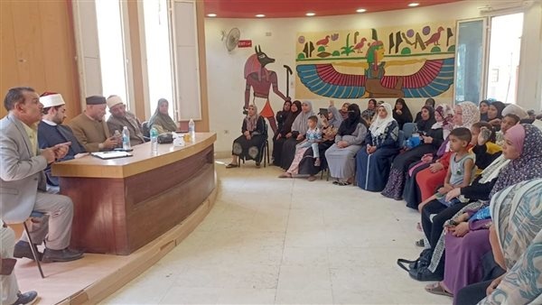 الإفتاء ووزارة الثقافة تنظمان لقاء توعوي ا بمكتبة سقارة حول دور الأسرة في بناء المجتمع الإفتاء ووزارة الثقافة تنظمان لقاء توعوي ا بمكتبة سقارة حول دور الأسرة في بناء المجتمع