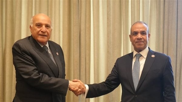 وزير الخارجية ونظيره الجزائري يتبادلان الرؤى بشأن التطورات فى ليبيا وزير الخارجية ونظيره الجزائري يتبادلان الرؤى بشأن التطورات فى ليبيا