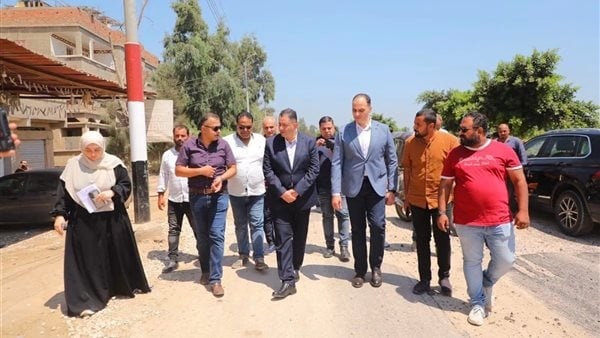 محافظ دمياط يتفقد عدد من مشروعات حياة كريمة محافظ دمياط يتفقد عدد من مشروعات حياة كريمة