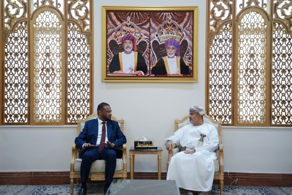 وزير النقل والاتصالات وتقنية المعلومات يستقبل مسؤول ا ليبي ا وزير النقل والاتصالات وتقنية المعلومات يستقبل مسؤول ا ليبي ا