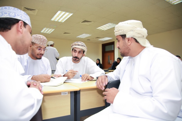 إطلاق برنامج ر و اج لتمكين المشروعات الشبابية في شمال الباطنة إطلاق برنامج ر و اج لتمكين المشروعات الشبابية في شمال الباطنة