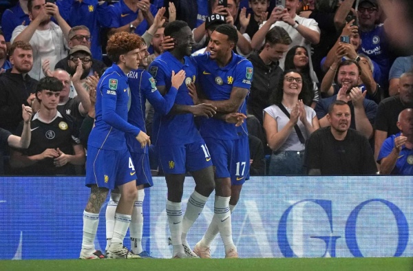 كأس الرابطة الإنجليزية تشيلسي يهزم لوتون تاون وفولهام يتغلب على ويمبلدون كأس الرابطة الإنجليزية تشيلسي يهزم لوتون تاون وفولهام يتغلب على ويمبلدون