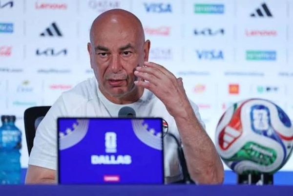 الاتحاد المصري لكرة القدم يوافق على تجديد عقد حسام حسن مدرب المنتخب الاتحاد المصري لكرة القدم يوافق على تجديد عقد حسام حسن مدرب المنتخب