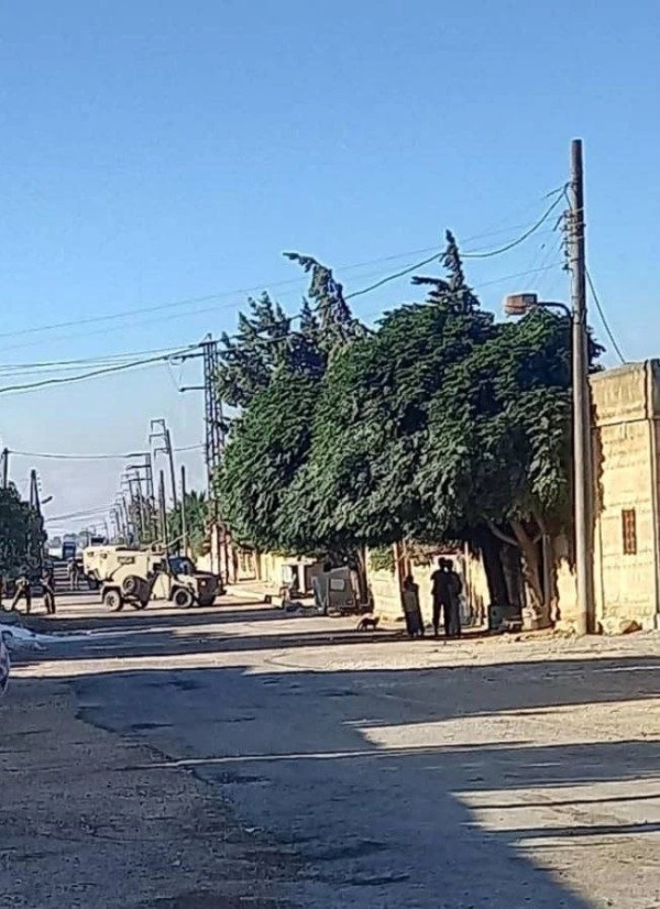 مركز سجل السوري العدو الإسرائيلي يداهم منزل ا ويطلق النار في ريف القنيطرة