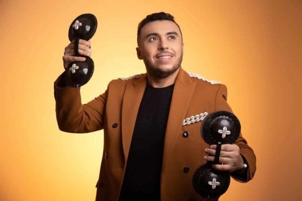 الغفولي يشعل أجواء روتردام في حفل فني رفع شعار كامل العدد الغفولي يشعل أجواء روتردام في حفل فني رفع شعار كامل العدد